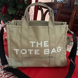 Marc Jacobs Woven Medium Tote Bag